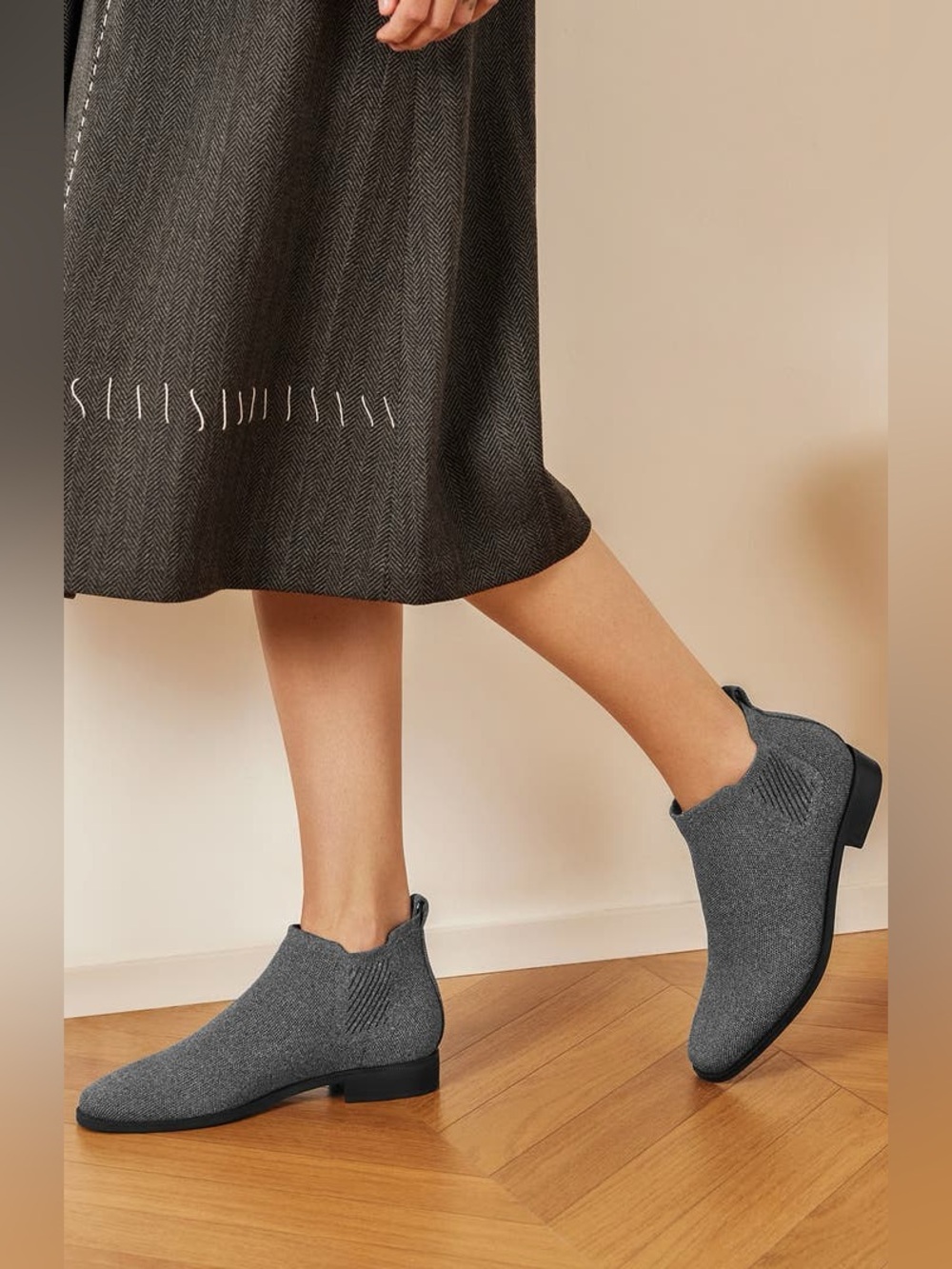 Vivaia Square-Toe Water-Repellent Ankle Boots size 39 in Grey women's